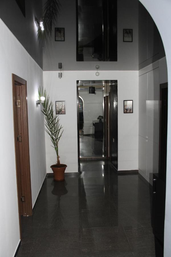 Enigma Hostel Yerevan Ngoại thất bức ảnh